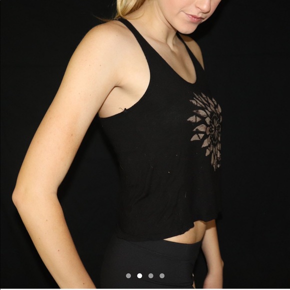 O’Neill crop top - Picture 2 of 4